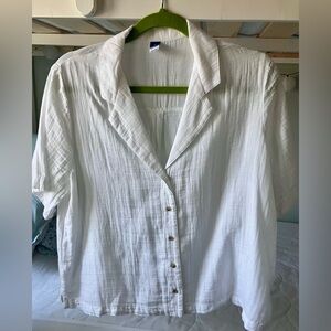 Old Navy NWOT White Button-Up Cotton Gauze Women's Top